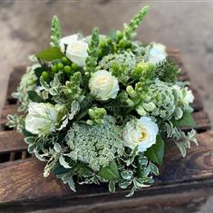 Classical Loose Posy