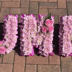 Lettering MUMMY