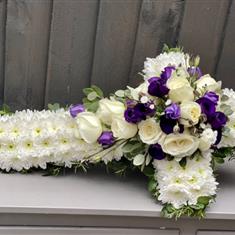 Small cross with foliage edge