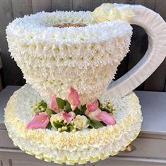 Cup and Saucer large pastel