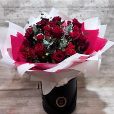 Rose Hat Box Arrangement 